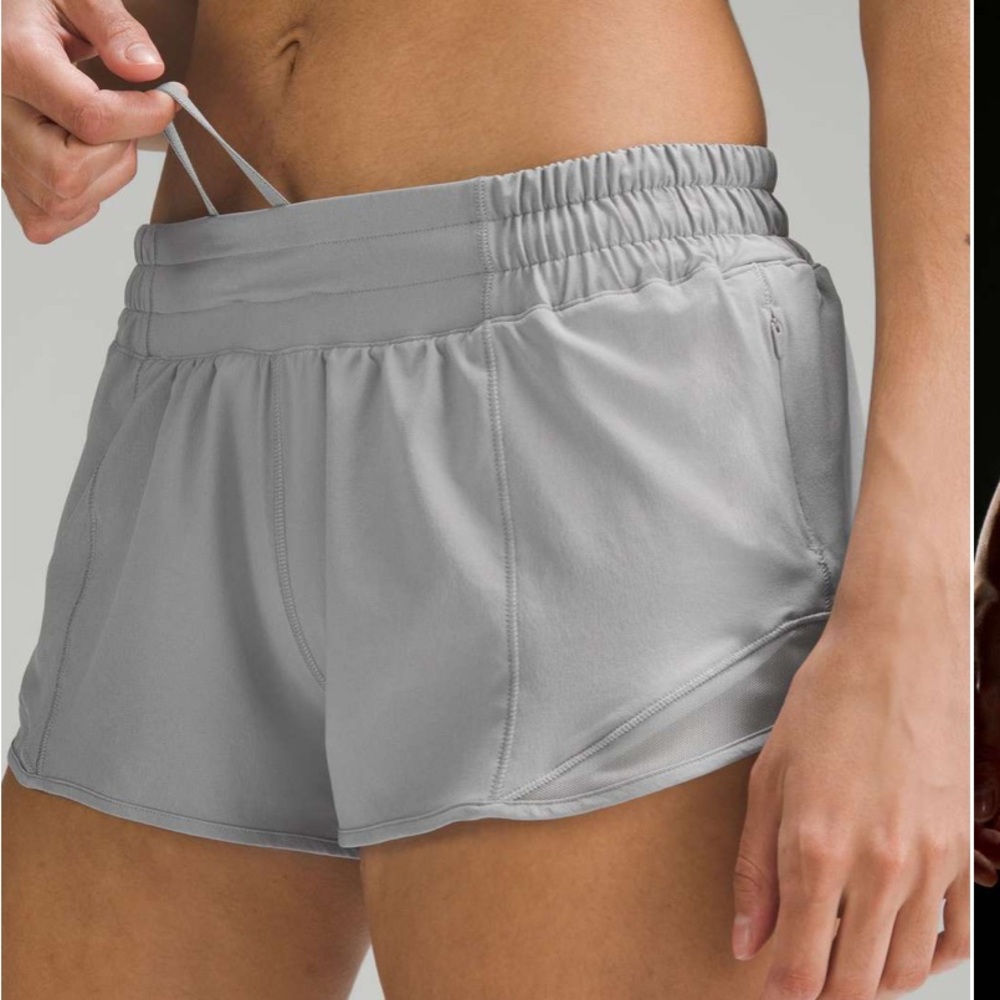 Lululemon Hotty Hot Low-Rise Lined Short 2.5" - Rhino Grey